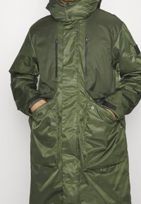 EA7 Emporio Armani Light jacket - olive