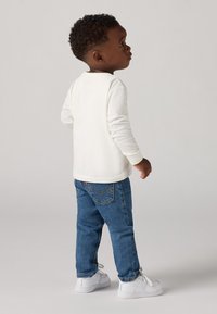 Levi's® COWBOY BATWING TEE - Tops ar garām piedurknēm - egret