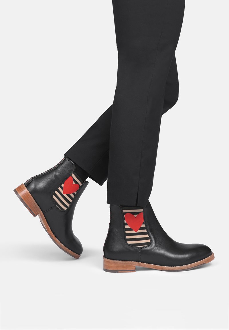 Crickit PALOMA czarny