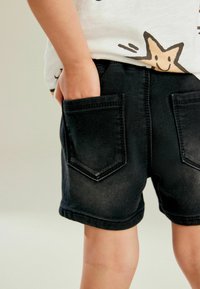 Next PULL-ON REGULAR FIT - Denimshorts - black