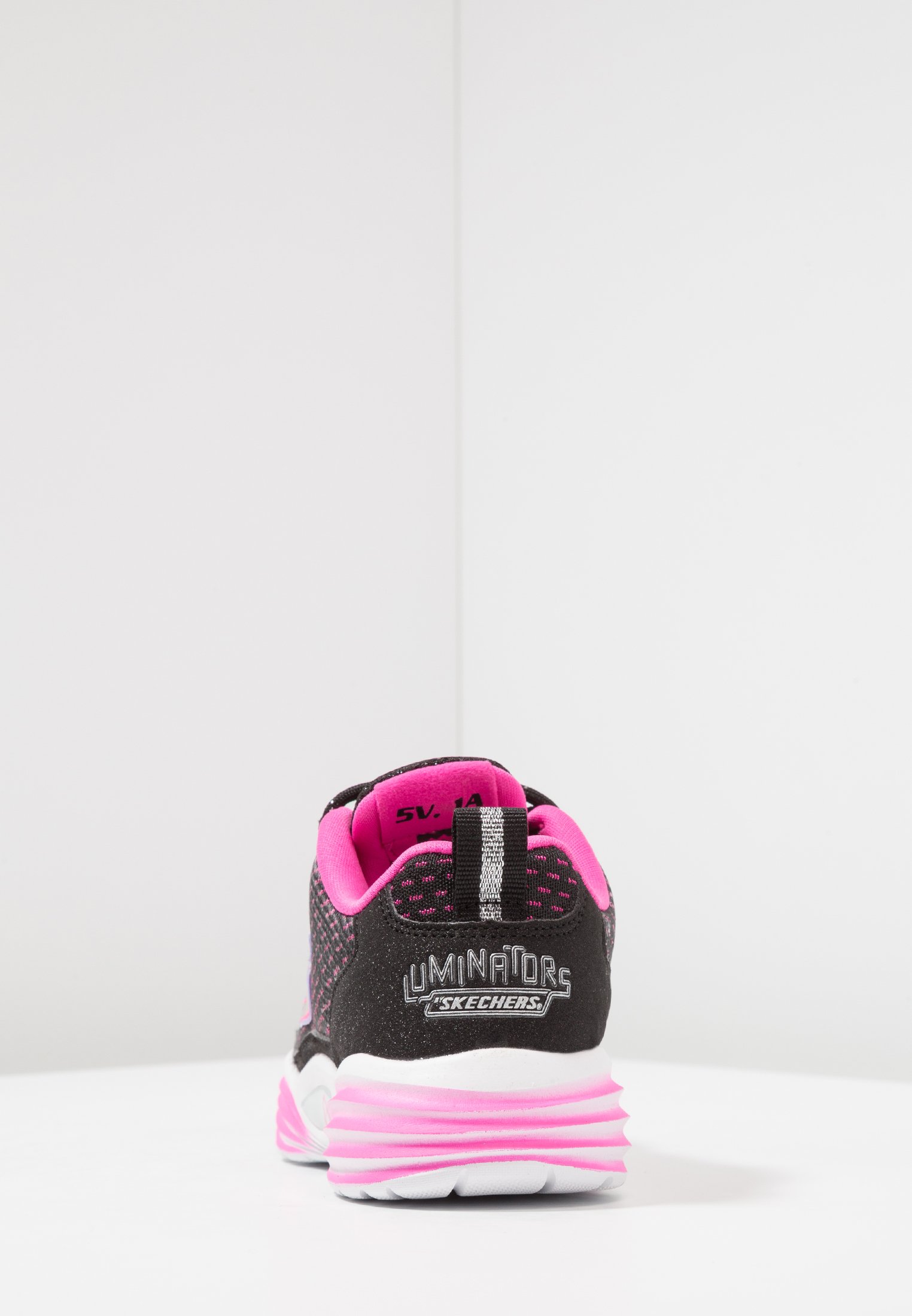 skechers luminators luxe