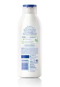 Rückansicht einer 250 ml Nivea Lotion-Flasche mit Produktinformationen, Inhaltsstoffen, Recyclingdetails und Anwendungshinweisen auf Deutsch.