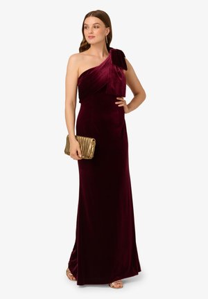 HALTER DRAPED VELVET GOWN - Ballkleid - bordeaux