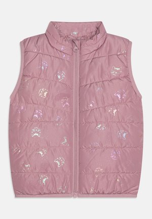 Lyserød puffervest med høj krave, lynlås foran og iriserende kattemotiver. Blød, quilted tekstur med horisontale syninger og en let glans.