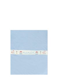 Tessuto blu cielo dalla texture liscia, con una fascia bianca decorata da illustrazioni colorate di carosello, ruota panoramica e palloncini. Inclusa la scritta "nanán".