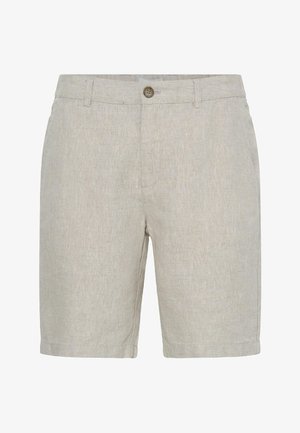 Shorts beige en lin longueur genou avec fermeture par bouton, passants pour ceinture et poches latérales, vue de face sur fond blanc.