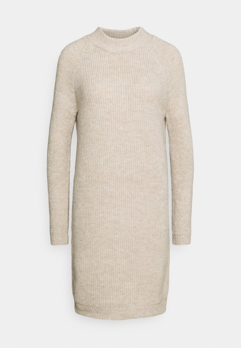 Longue robe-pull beige en maille avec manches longues et col rond haut, présentée sur fond blanc.