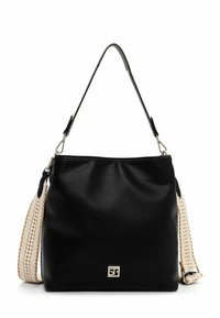 Borsa a secchiello in pelle nera con finitura testurizzata, caratterizzata da un logo color oro e una tracolla intrecciata color crema. Manico regolabile per la spalla.