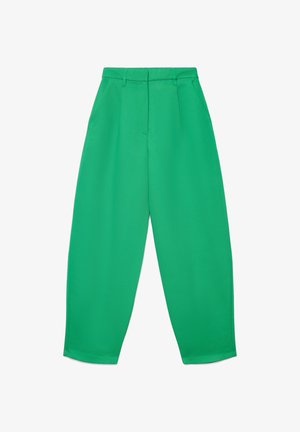 Grüne, weit geschnittene Hose aus glattem Stoff mit hoher Taille, zwei Seitentaschen und einem maßgeschneiderten Design ohne sichtbare Verschlüsse.