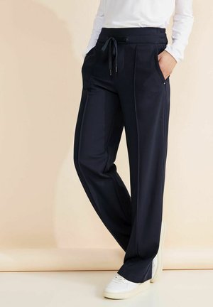 CASUAL FIT - Pantalon classique - blau