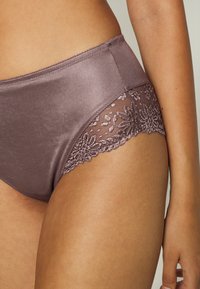Triumph LADYFORM SOFT  - Calças - mystic plum