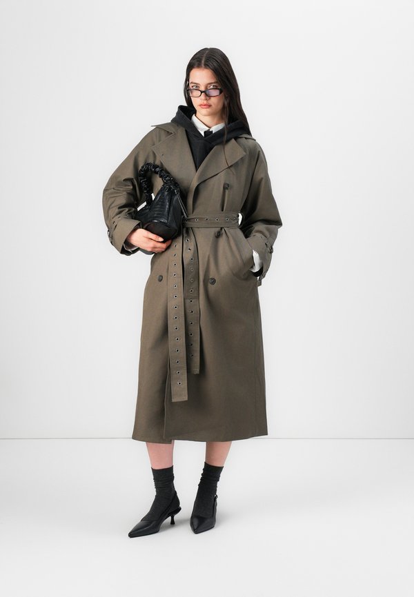 DOUBLE BREASTED  - Trenchcoat - mole dark4