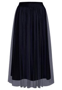 Zwarte tule rok met een aangesloten tailleband, gelaagde vormgeving en een getextureerd gestippeld patroon, die een vloeiende silhouet creëert.