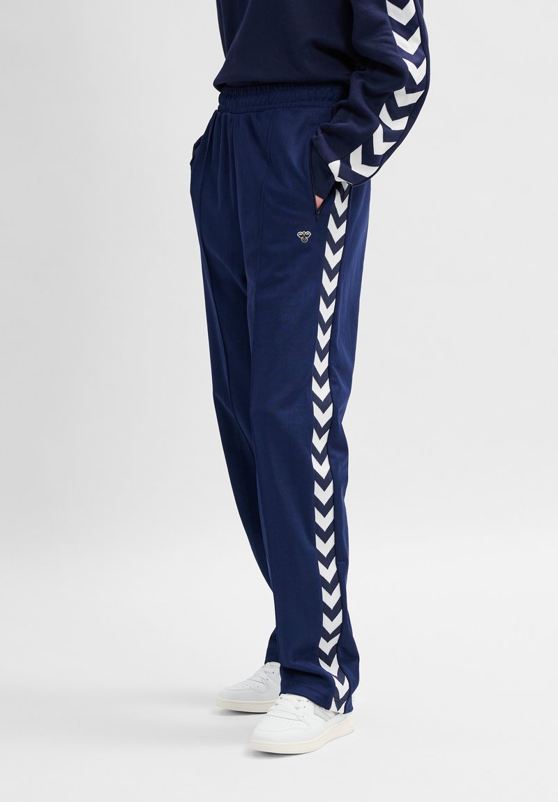 Hummel HMLARCHIVE REGULAR PANTS - Trainingsbroek - peacoat