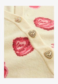 Nije odabrano, yellow cake pattern