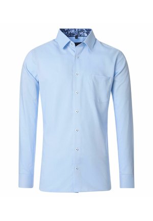 Helles blaues Langarmhemd mit einem subtilen Karomuster, Button-Down-Kragen, Tasche auf der linken Brust und einem Blumenmuster im Kragen.