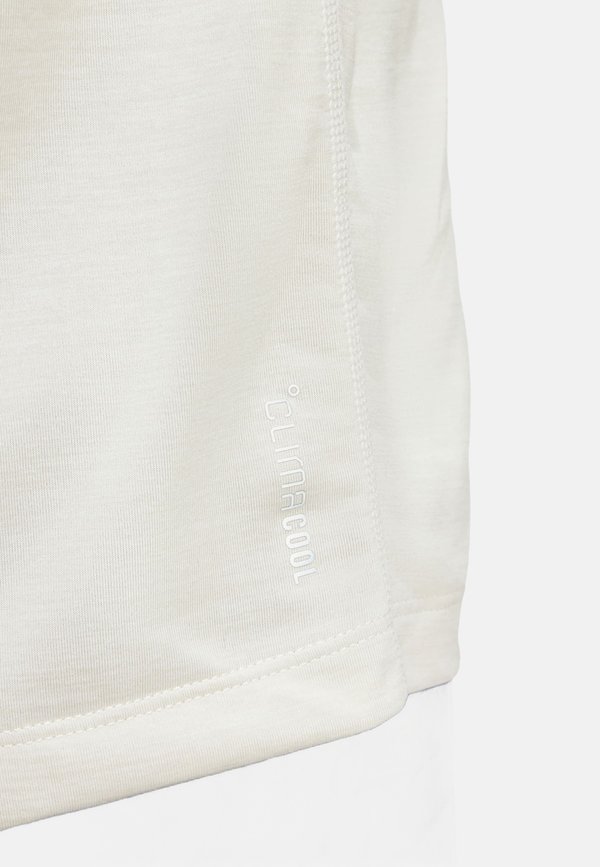 OWN THE RUN - Sports T-shirt3