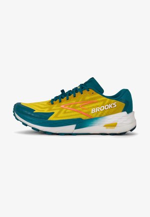 Brooks Laufschuhe mit Obermaterial aus gelbem Mesh, türkisen Akzenten, pinkem Logo und einer weißen Zwischensohle mit strukturiertem Grip an der Außensohle.