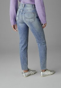 Next COMFORT STRETCH MOM TALL - REGULAR FIT - Traperice ravnih nogavica - mid blue
