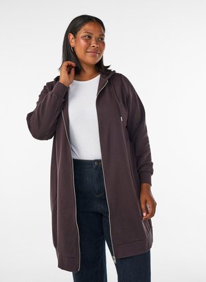 Zizzi LANGER HOODIE MIT REISSVERSCHLUSS UND TASCHEN - Sweater met rits - braun