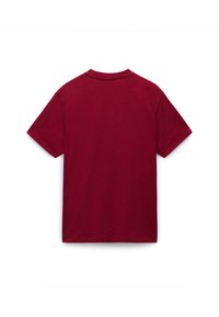 T-shirt s kratkimi rokavi iz burgundskega bombaža, ki ima okroglo izrez in teksturirano blago za sproščen videz. Prikazan zadnji pogled.