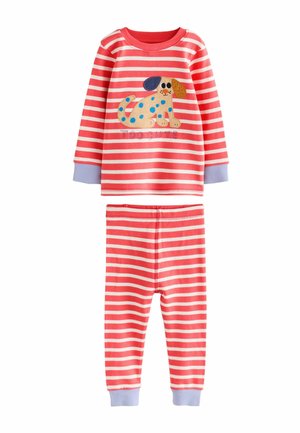 Ensemble de pyjama rayé rouge et blanc avec manches longues et pantalon. Présente un graphique de chien avec des taches, et des poignets bleu clair sur les manches et le pantalon.