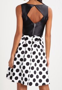 Dorothy Perkins Day dress - black