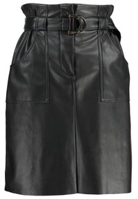 Svart läderkjol med hög midja och bälte, två framfickor och en slät yta.