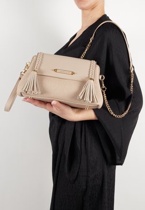 L'Atelier Du Sac GINETTE piaskowy