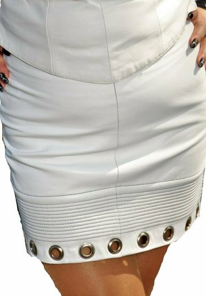 Be Noble IBIZA - Lederrock - weiss