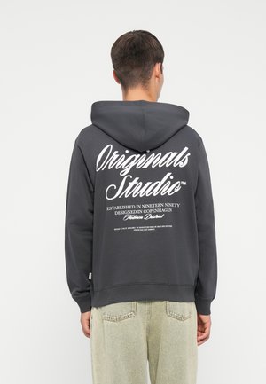 JORNORREBRO TYPO BACK HOOD - Sweatshirt - asphalt