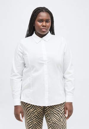 CARAMMY FITTED SHIRT - Blúzka so zapínaním na gombíky - bright white