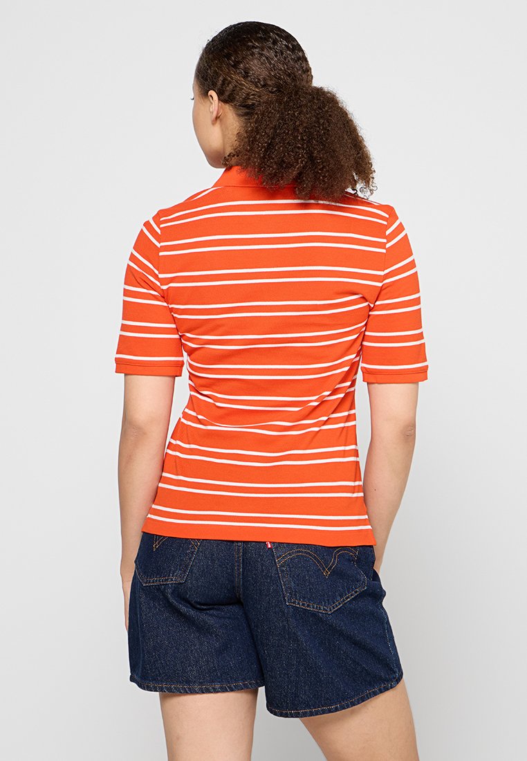 SLIM FIT
