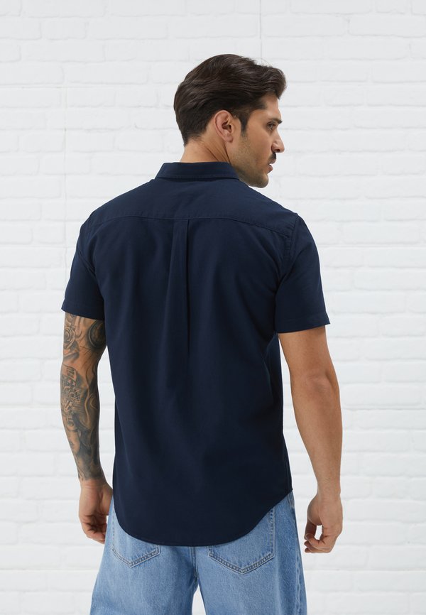 SHORT SLEEVE OXFORD - Shirt2