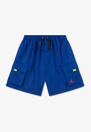 Blå atletiske shorts med elastisk midjebånd, svart snor, doble sidesporlommer og rød Jordan-logo på høyre lomme.
