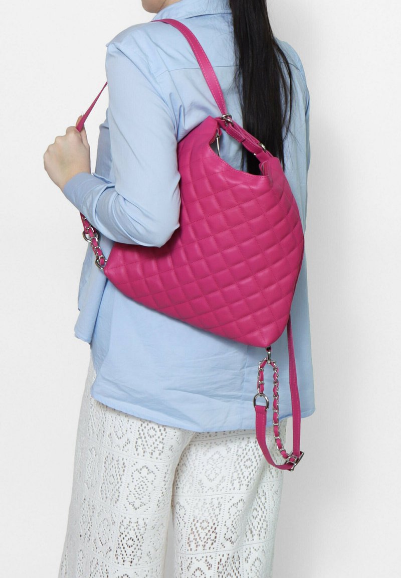 Roberta Rossi Rugzak - shoulder bag convertible into a backpack