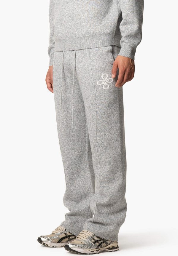 INSIGNIA - Jogginghose