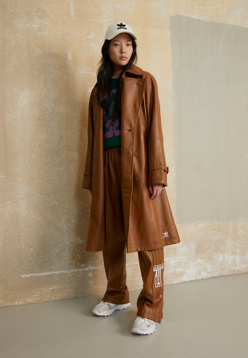 adidas Originals Trenchcoat wild brown/braun Zalando.de