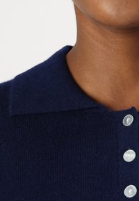pure cashmere CLASSIC SWEATER - Pulóver - navy