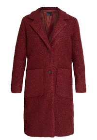 Abrigo granate texturizado con cuello con solapa, dos bolsillos frontales y cierre con un solo botón, con un forro interior suave.