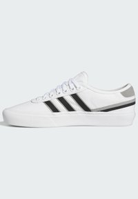 adidas Originals DELPALA UNISEX - Sporta apavi -  white
