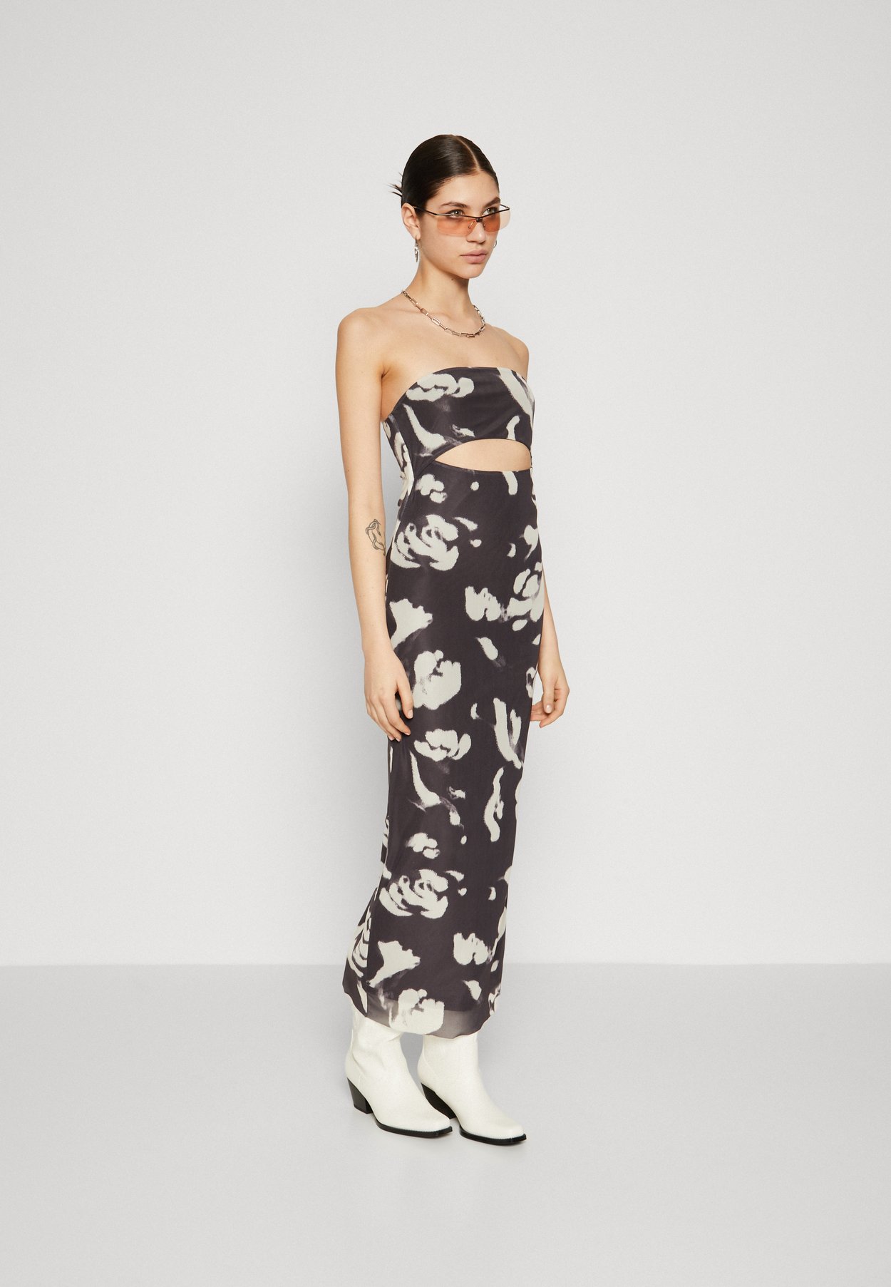 ONLPARIS CUT OUT TUBE DRESS