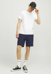 Jack & Jones JPSTACE SUMMER - Kratke hlače - navy blazer