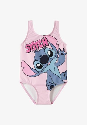 Rozā bērnu peldkostīms ar lielu grafiku, kur attēlots Disneja varonis Stičs un virs tā uzraksts "STITCH".