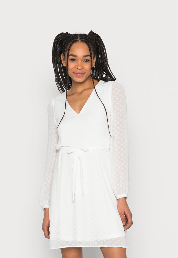 VIMALIANA V NECK BELT DRESS - Freizeitkleid - cloud dancer