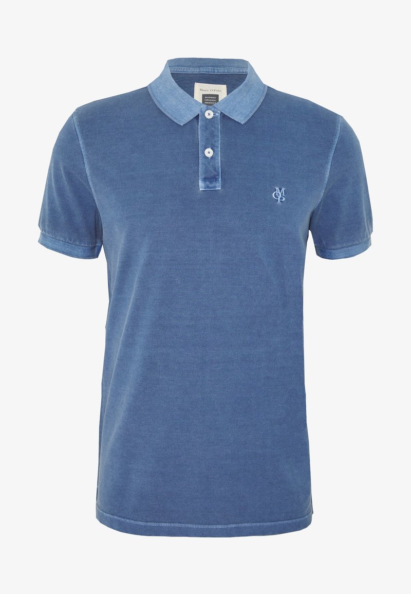 Polo bleu à manches courtes avec deux boutons blancs et petit logo brodé sur la poitrine gauche.