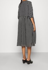 Bruuns Bazaar Vapaa-ajan mekko - black