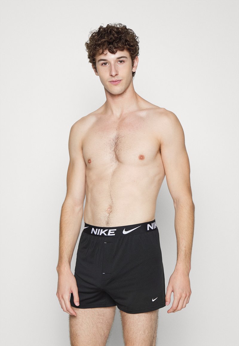 Nike Underwear 3 PACK Trenýrky black/černá Zalando.cz