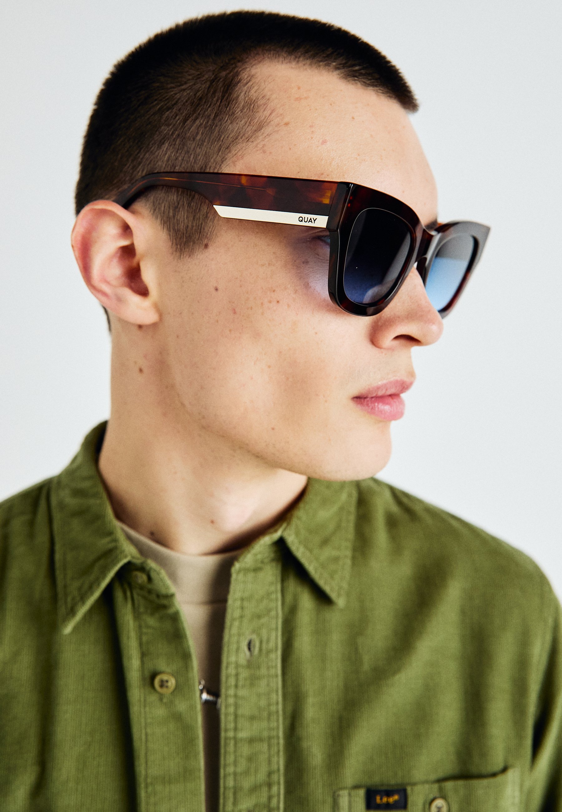 Quay By The Way Sunglasses WIDE AWAKE Wide Frame Oversized Square Sunglasses – QUAY main image 2