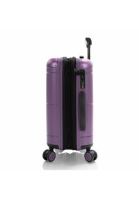 Lila Hartschalen-Handgepäckkoffer mit strukturiertem Finish, Teleskopgriff, Kombinationenschloss und vier Rädern für einfache Mobilität.